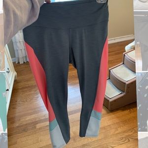 Athleta cropped Leggings